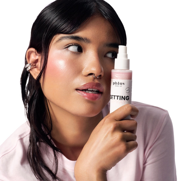 MAKE UP SETTING SPRAY